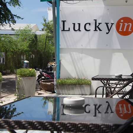 Hotel Lucky In Pattaya Exterior foto